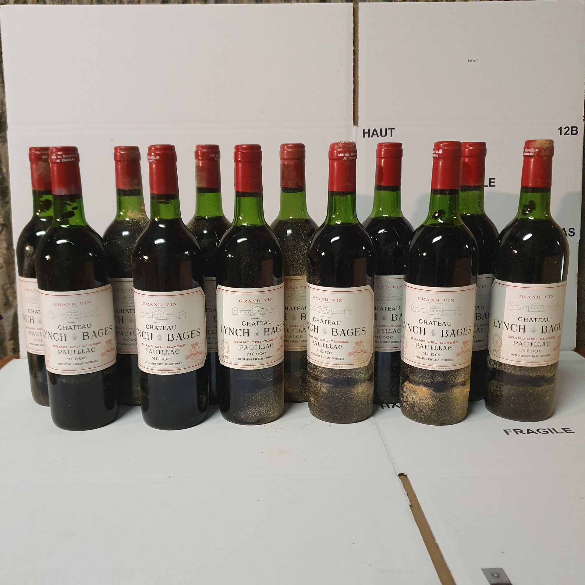Null 12 bottiglie Château LYNCH-BAGES, 5° cru Pauillac 1975 CB 6LB, 2TLB