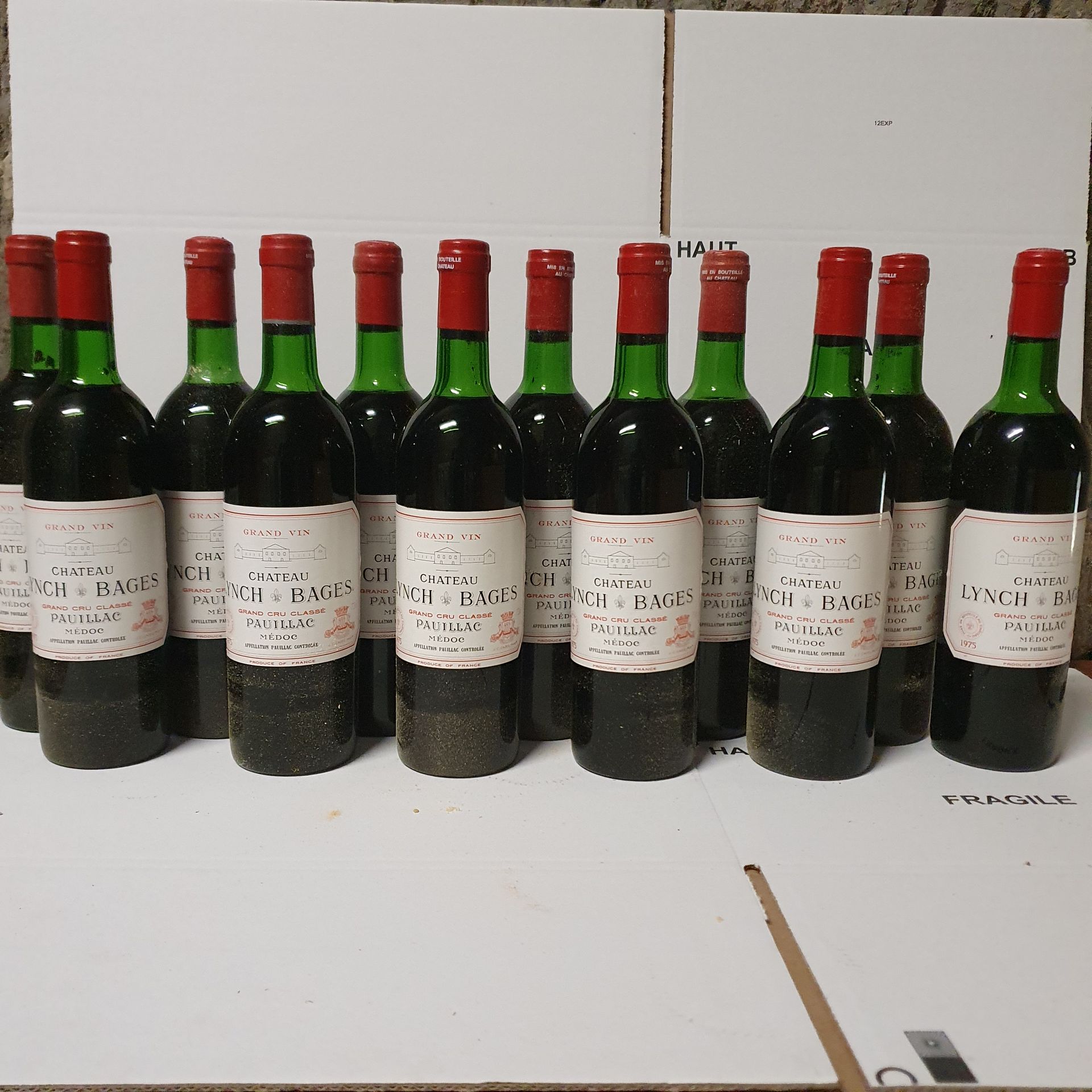 Null 12 Flaschen Château LYNCH-BAGES, 5° cru Pauillac 1975 CB 9TLB, 1LB, 1MB