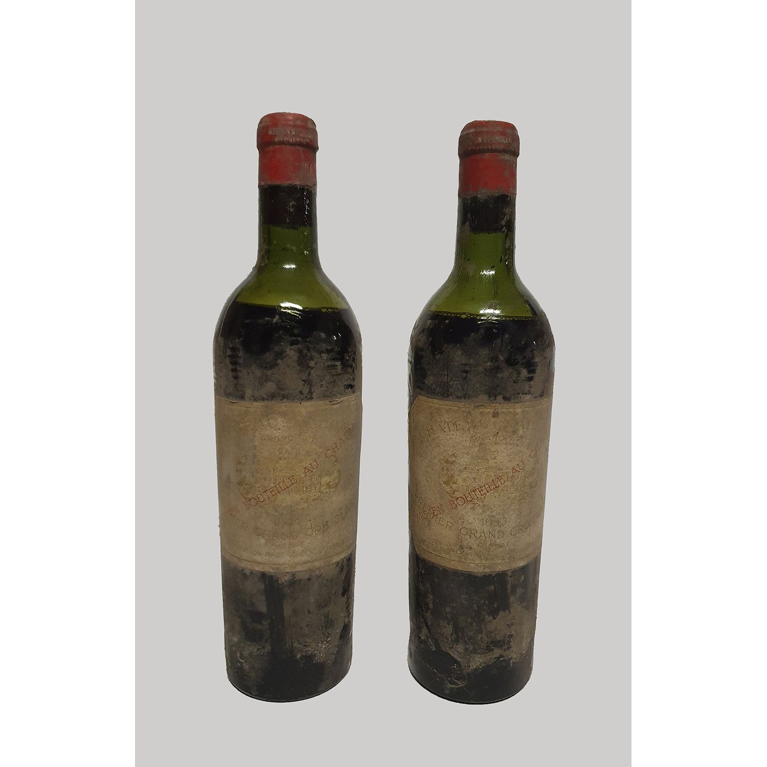 Null 2 bottiglie Château MARGAUX, 1° cru Margaux 1945 2 MB, etichette sbiadite