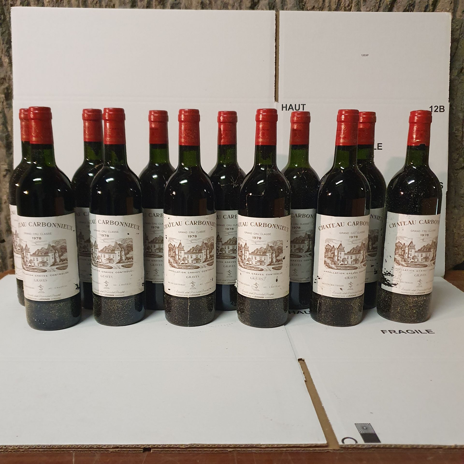 Null 12 Flaschen Château CARBONNIEUX , Graves 1978 CB rot, 1TLB, ELA
