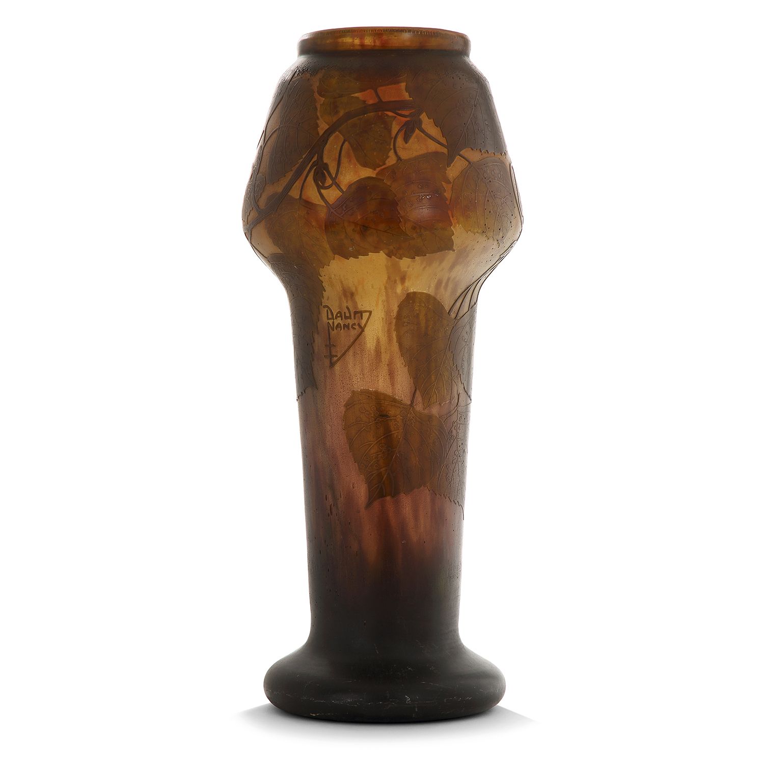 Null DAUM NANCY

Vase balustre à col renflé en verre multicouche vert brun sur f&hellip;