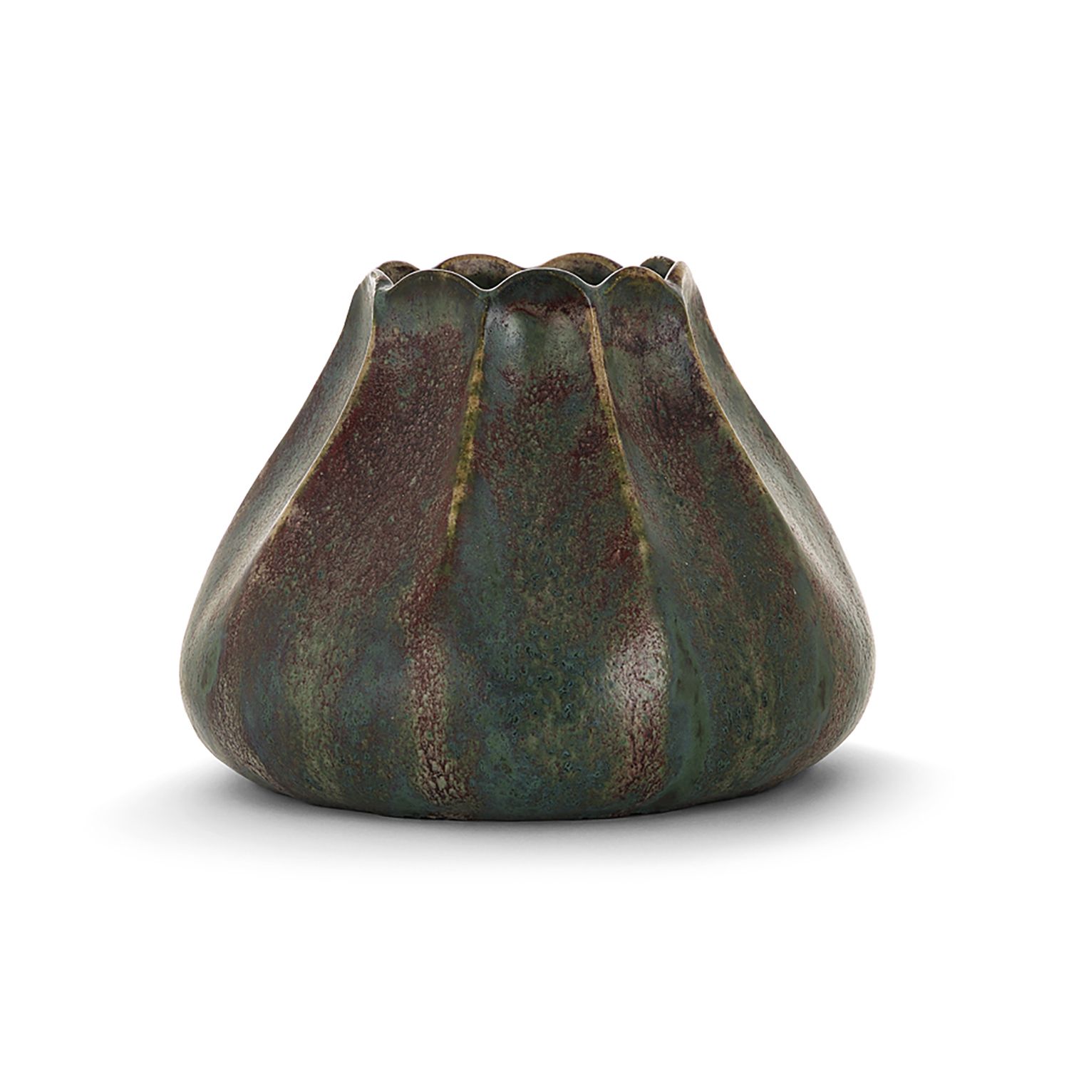 Null 皮埃尔-阿德里安-达尔帕拉特(1844-1910)

瓷器花瓶，多裂的颈部和截顶的圆锥体，牛血色的釉面，米色背景上有绿色和紫色的耦合物。搪瓷签名 "D&hellip;