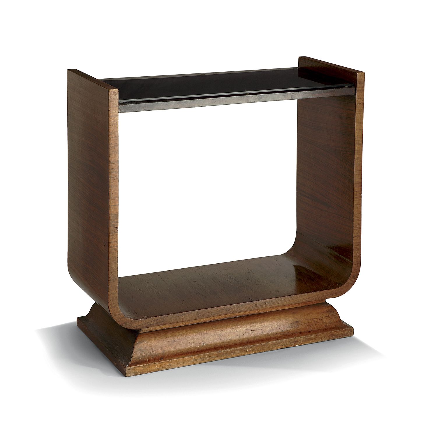 Null 1930'S

一张胡桃木和胡桃木饰面的边桌，玻璃桌面。

一张胡桃木和胡桃木饰面的边桌，玻璃桌面。

高63.2 x 宽64.3 x 深28 CM &hellip;