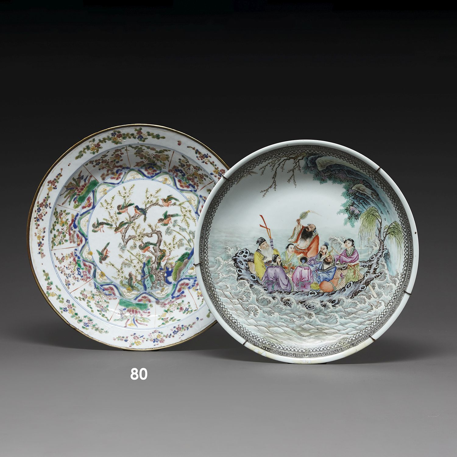 Null LARGE ROUND PLAT
in porcelain and polychrome enamels in the style of the pi&hellip;