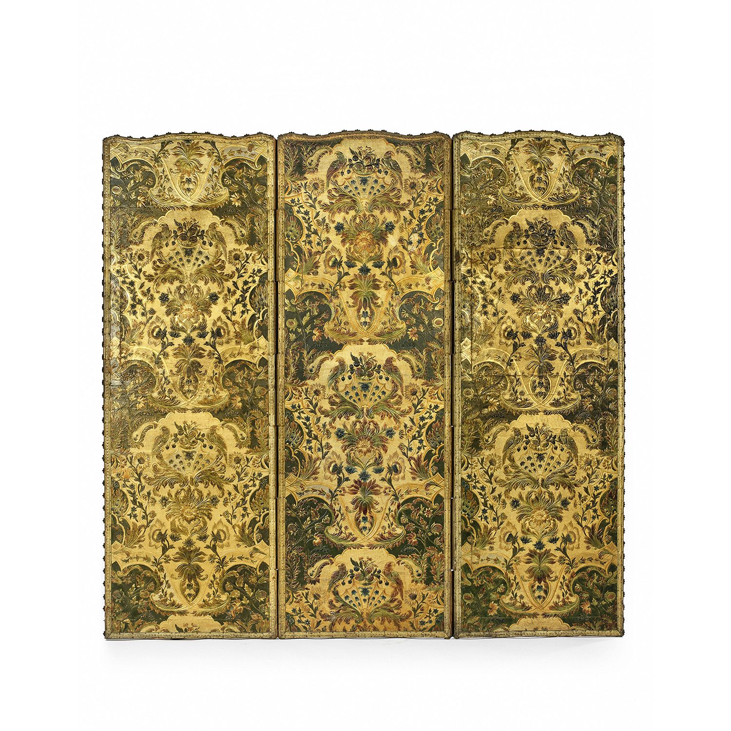 Null PARAVENT AUS KORDOUGLEDER, 19. Jahrhundert
drei Blätter aus geprägtem Leder&hellip;