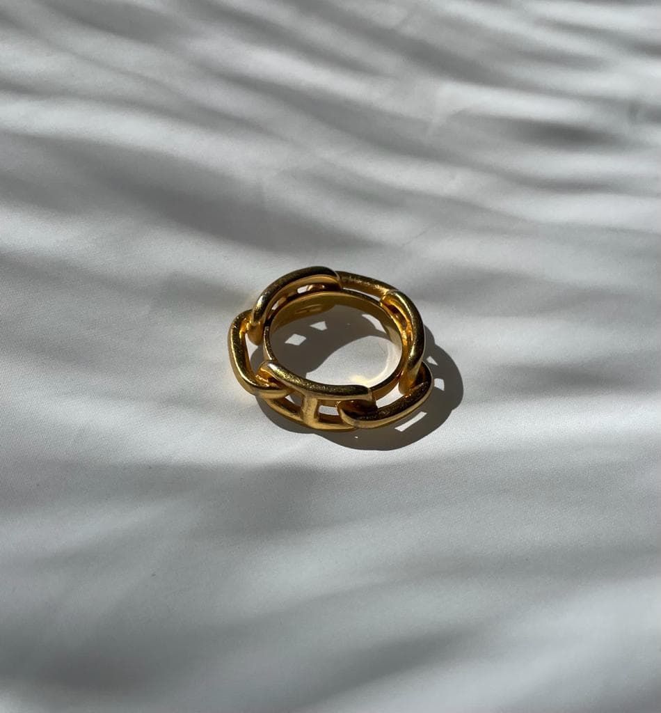Null 巴黎爱马仕、
带锚链装饰的围巾环、
鎏金金属、
镀层有磨损、
直径：3厘米
