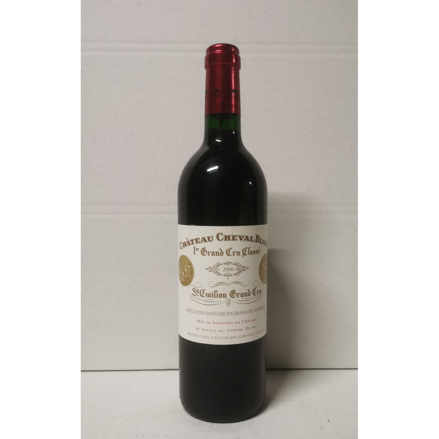 Null 1 bouteille Château CHEVAL-BLANC, 1° Grand Cru Saint-Emilion 2000