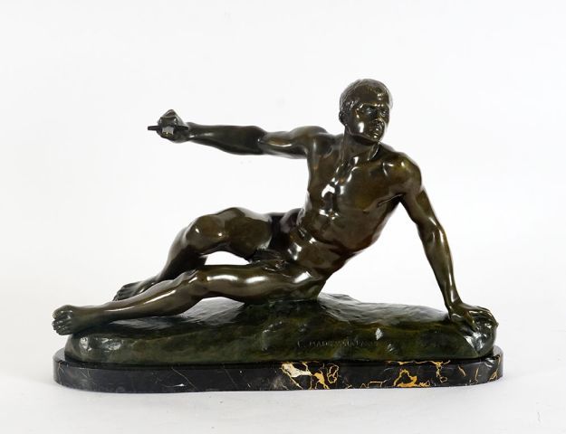 Null MADRASSI, Luca (1848-1919)

Le gladiateur vaincu

Bronze à patine foncée

S&hellip;