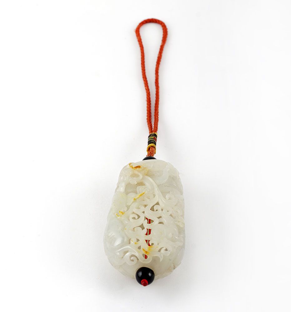 Null JADE



Pendant finely carved in white jade slightly veined with rust. 

Ch&hellip;