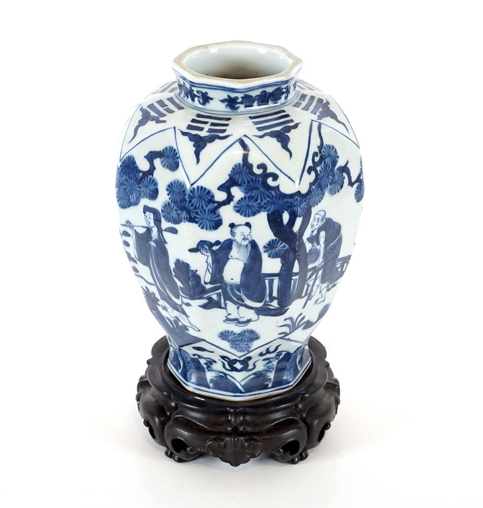Null CHINE / CHINA 



A blue and white 'Autumn Festival' scholar jar on stand. &hellip;
