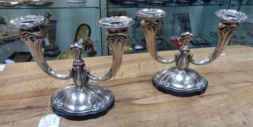 OGGETTISTICA GIFTWARE (-) 
Pair of silver two-armed candlesticks