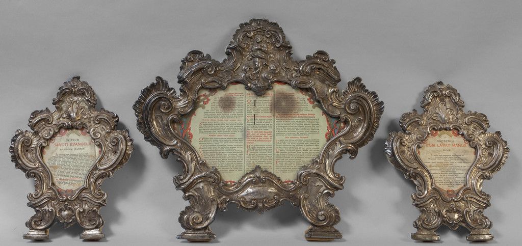 Trittico di cantaglorie Luigi XV in argento Tríptico de retablos Luis XV de plat&hellip;