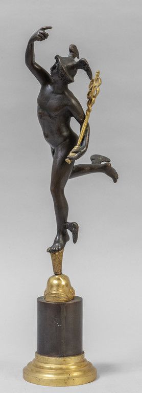 Mercurio, scultura in bronzo a patina scura con 水星，青铜雕塑，有深色的铜锈和镀金的铜元素，20世纪
h.Cm.&hellip;