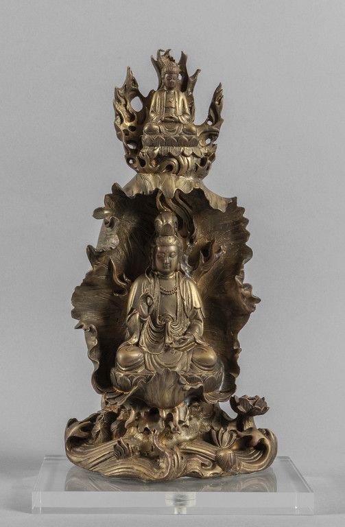 Divinità orientale in bronzo, sec.XX 东方青铜神像，20世纪
h.Cm.36