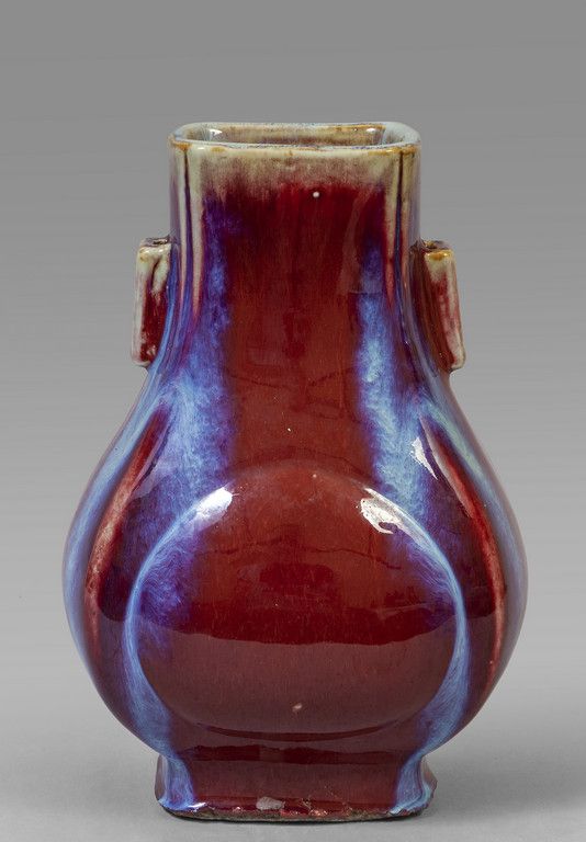 Vaso flambé sangue di bue, marcato alla base, 牛血色花瓶，底座上有标记，19世纪
cm.28x18xh.16