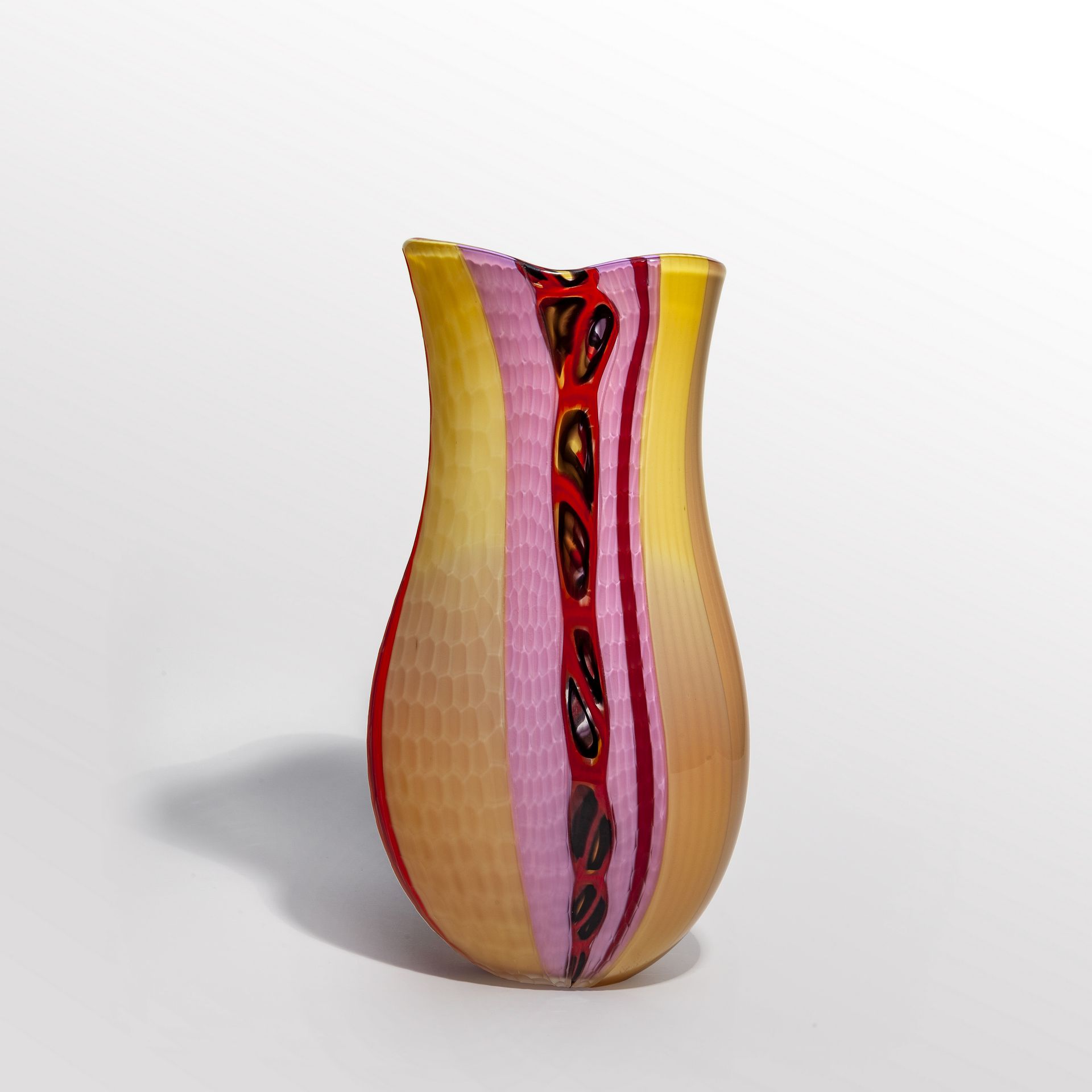 CELOTTO AFRO AFRO CELOTTO
Vase en verre avec des cannes multicolores juxtaposées&hellip;