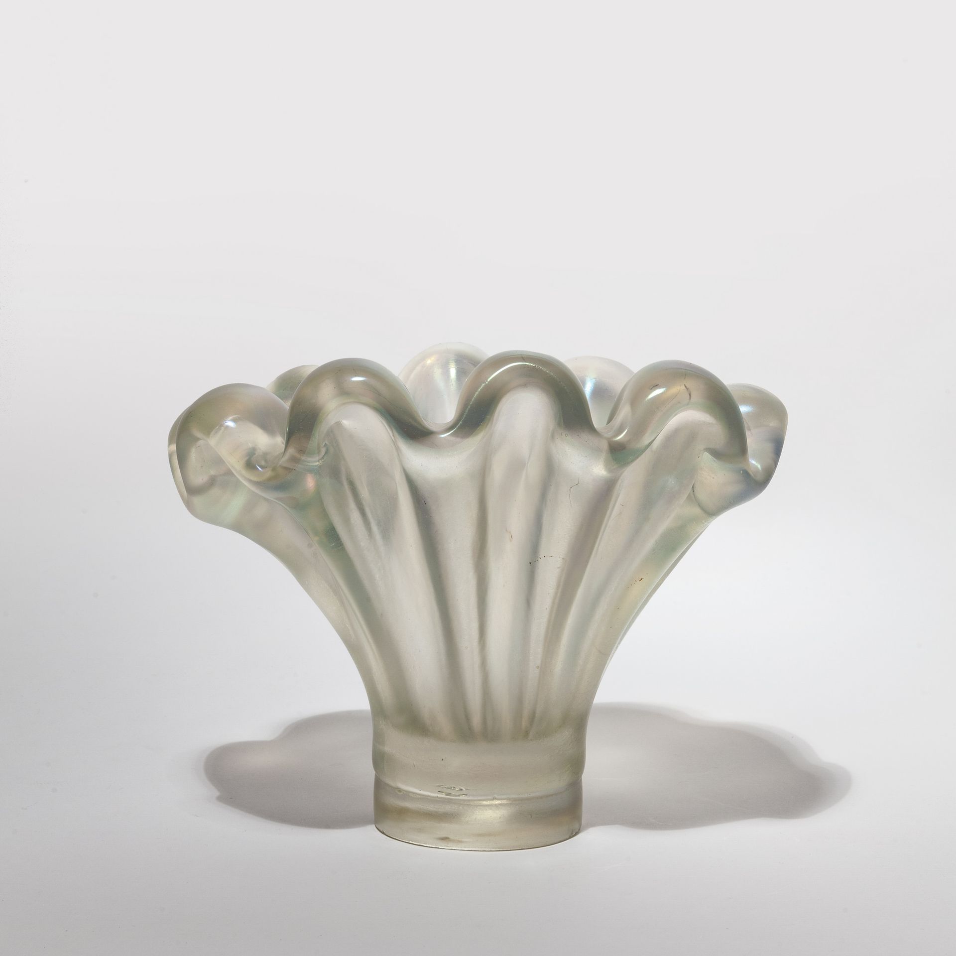 BAROVIER ERCOLE BAROVIER & TOSO ERCOLE BAROVIER BAROVIER & TOSO
花瓶，扇形瓶身，有大肋骨，沉重的&hellip;