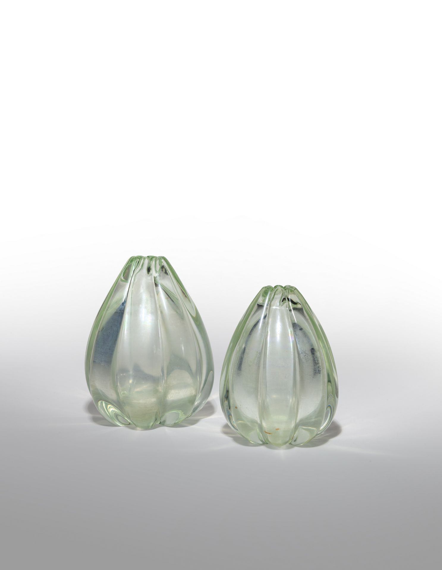 POLI FLAVIO SEGUSO VETRI D'ARTE flavio poli archimede seguso艺术玻璃。
两个带肋的彩虹色水晶花瓶。
&hellip;
