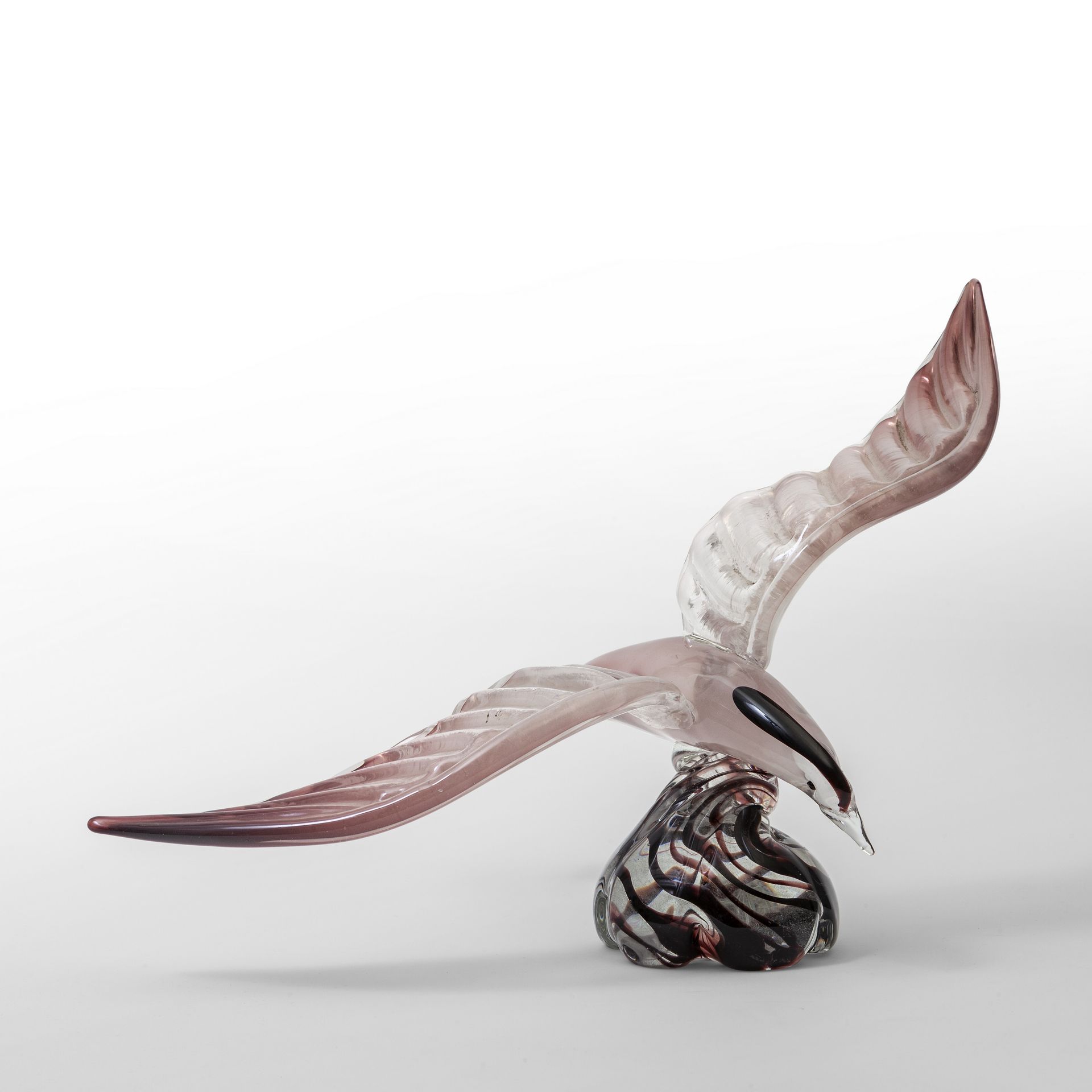 BARBINI ALFREDO ALFREDO BARBINI V.A.M.S.A.
Figura de una gaviota en vuelo alrede&hellip;