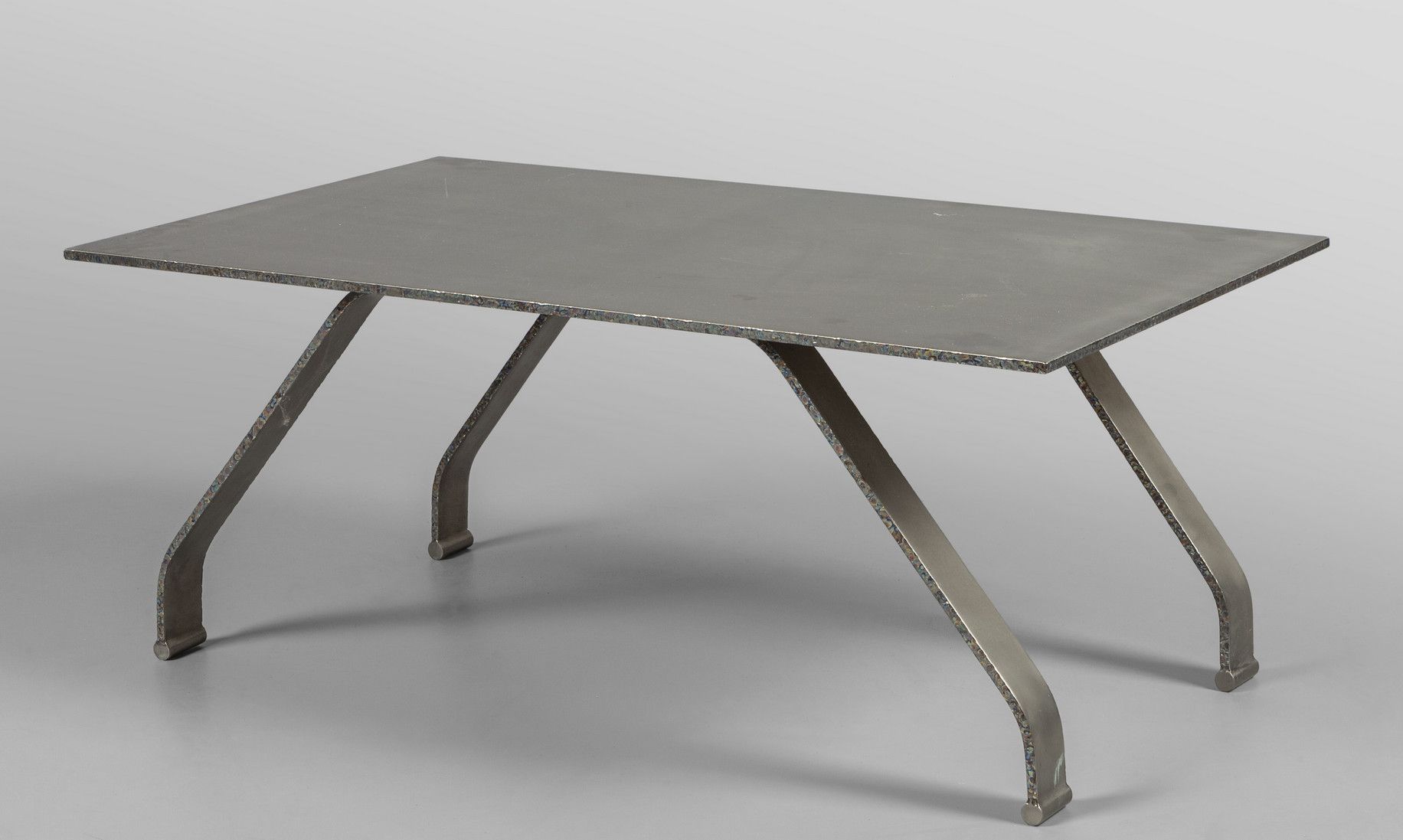 Tavolino da divano in titanio Titanium coffee table 
cm. 100x57 h. 40, Kg.34 ca.