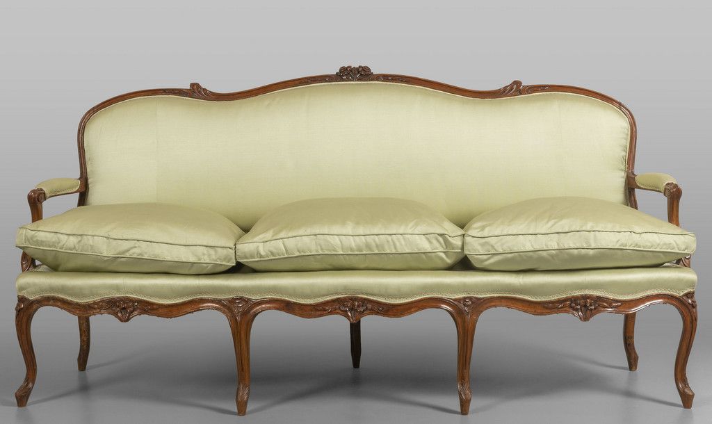 MOBILE Louis XIV carved beechwood sofa France 18th century
cm. 178x62 h. 98