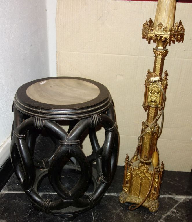 MOBILE Chinese faux bamboo lacquered wood stool and neo-Gothic gilded wood lamp