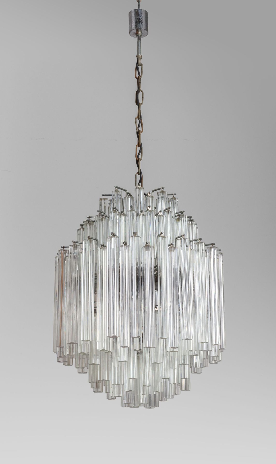 VENINI 20 世纪 60 年代的维尼尼。
吊灯。
钢结构'Quadrilobi'玻璃。
高 120 厘米，直径 50 厘米。