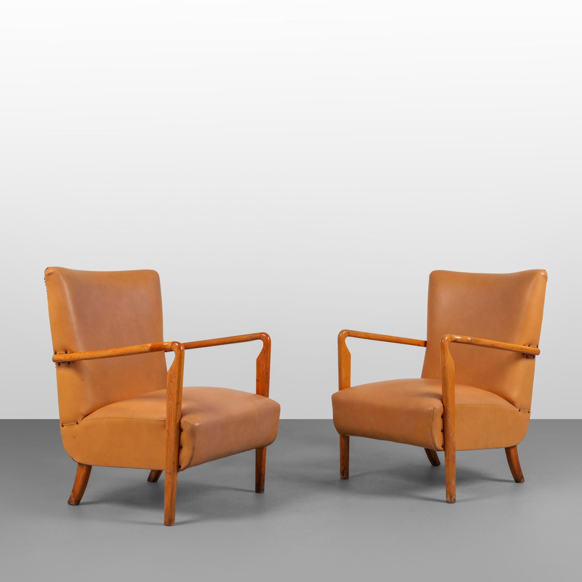 CASSINA CASSINA (BUREAU TECHNIQUE) fin des années 1940.
Deux fauteuils '401'.
Pi&hellip;