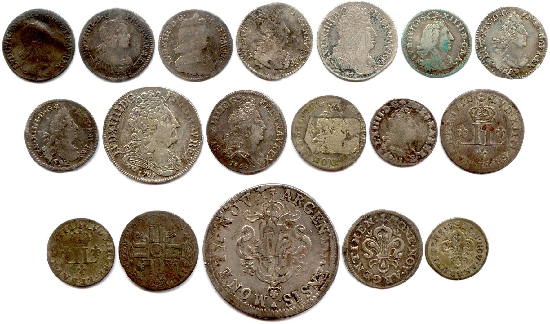 Null LOUIS XIV
Lot de dix-huit monnaies divisionnaires en argent et en billon :
&hellip;