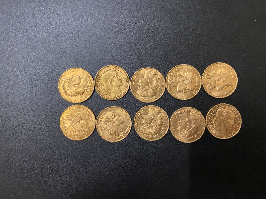 Null Dix pièces de 20 francs or - 64.63 g