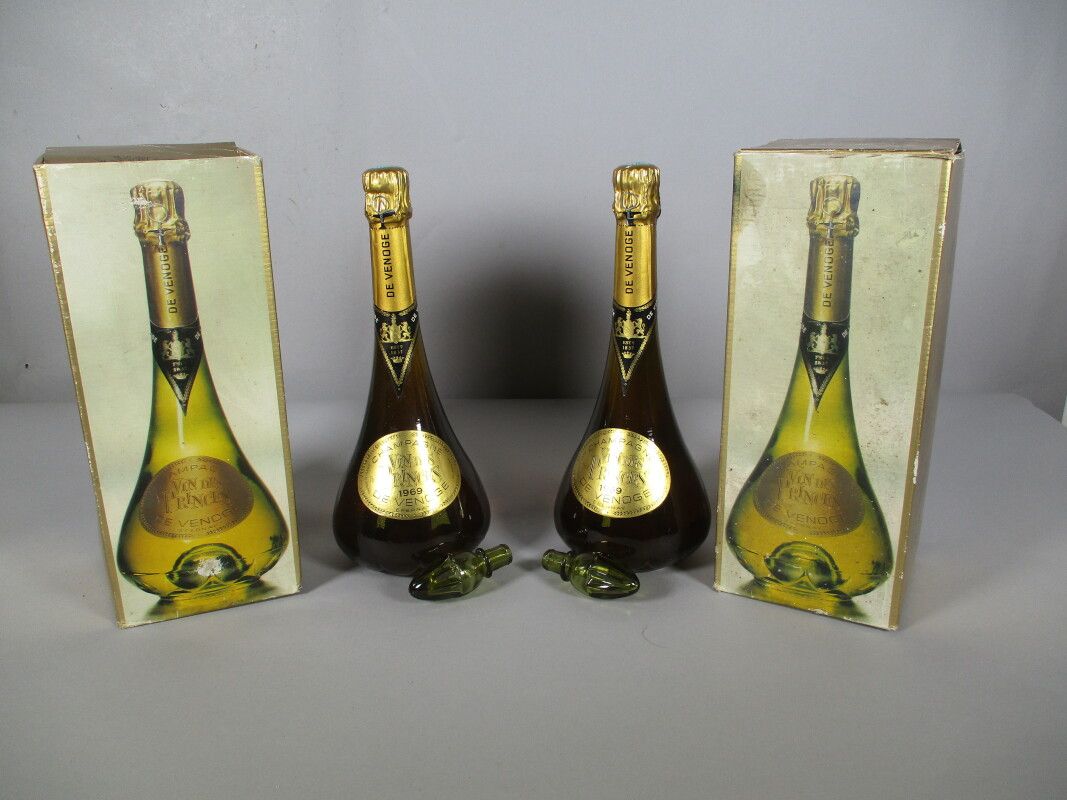 Null 2 blles VIN DES PRINCES Champagne de Venoge 1969 - bon niveau