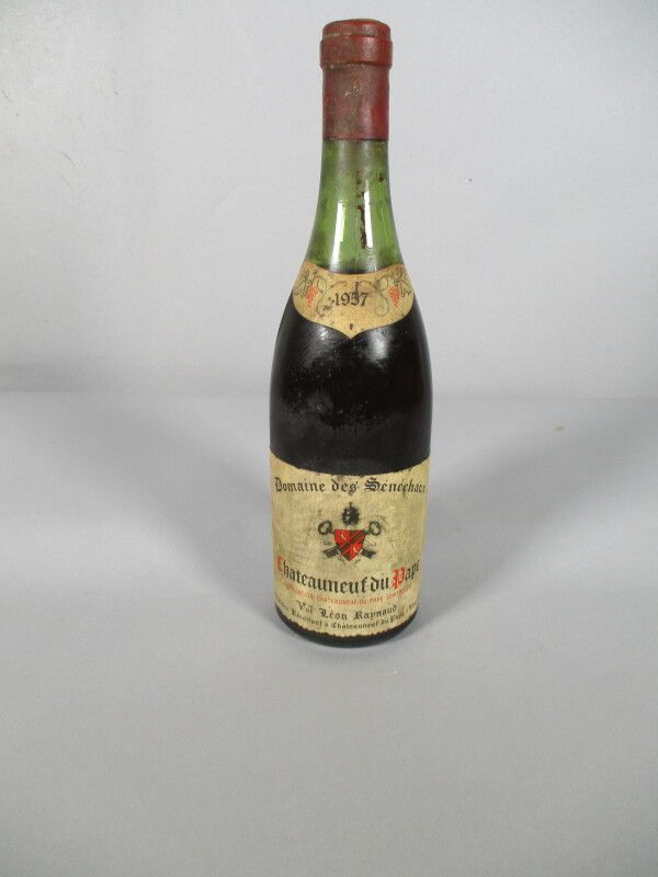 Null 1blleDOMAINE DES SENECHAUXmi-épaule, étiquette saleChateauneuf-du-Pape1957