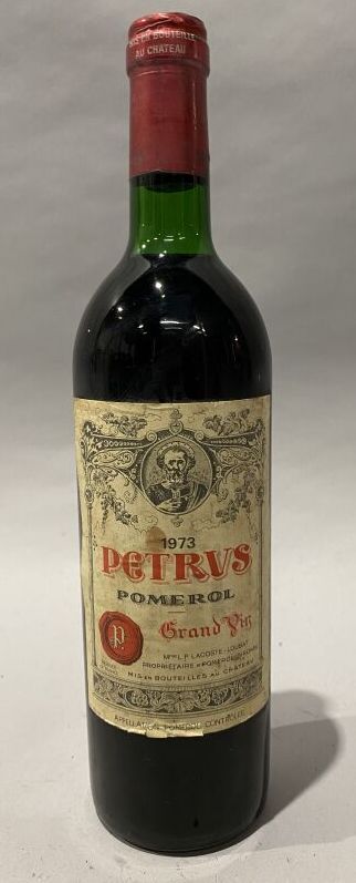 Null 1 Blle Ch. PETRUS Pomerol 1973, haute-épaule, étiquette tachée et accrocs e&hellip;