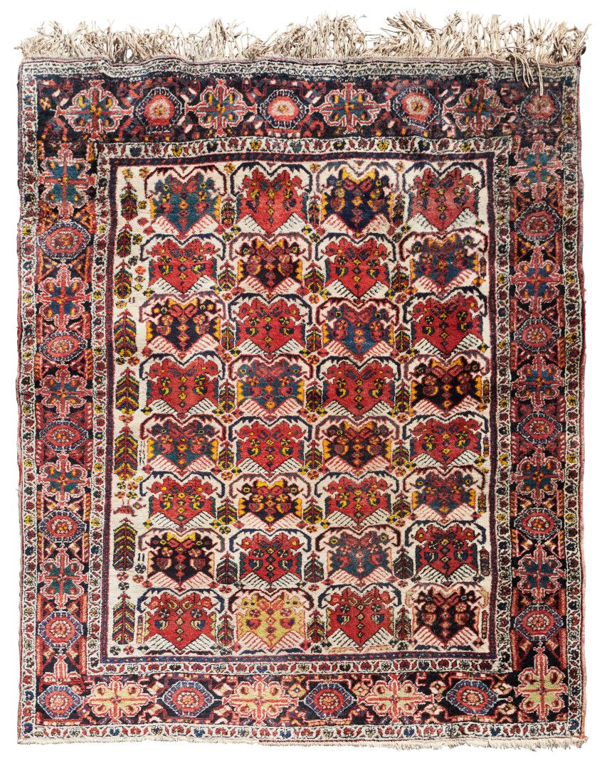 Null Petit tapis galerie en laine à fond crème et rouge.

Caucase.

160 x 130 cm