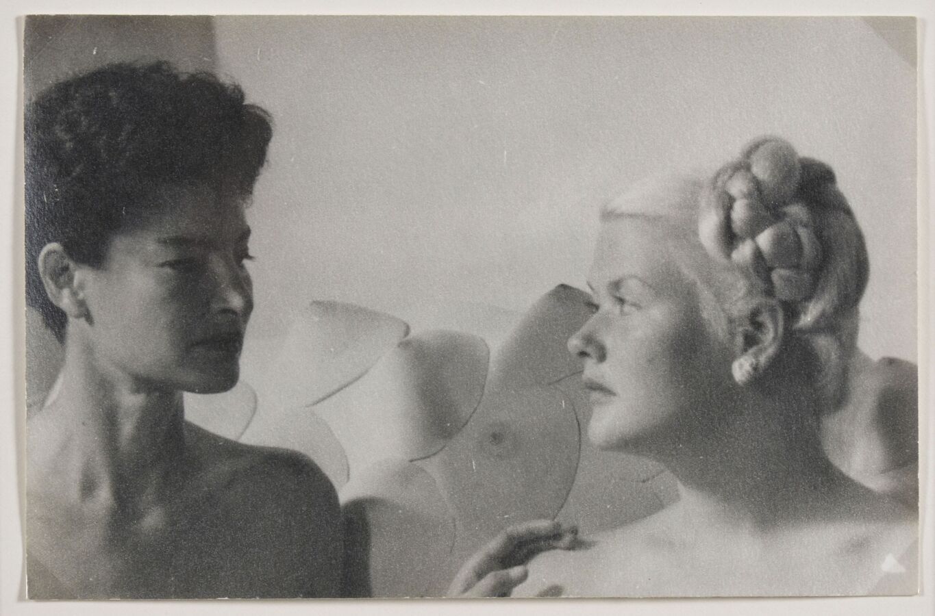 Null MAN RAY (Emmanuel Radnitzky) (1890-1976)

"Julia und die falschen Brüste", &hellip;