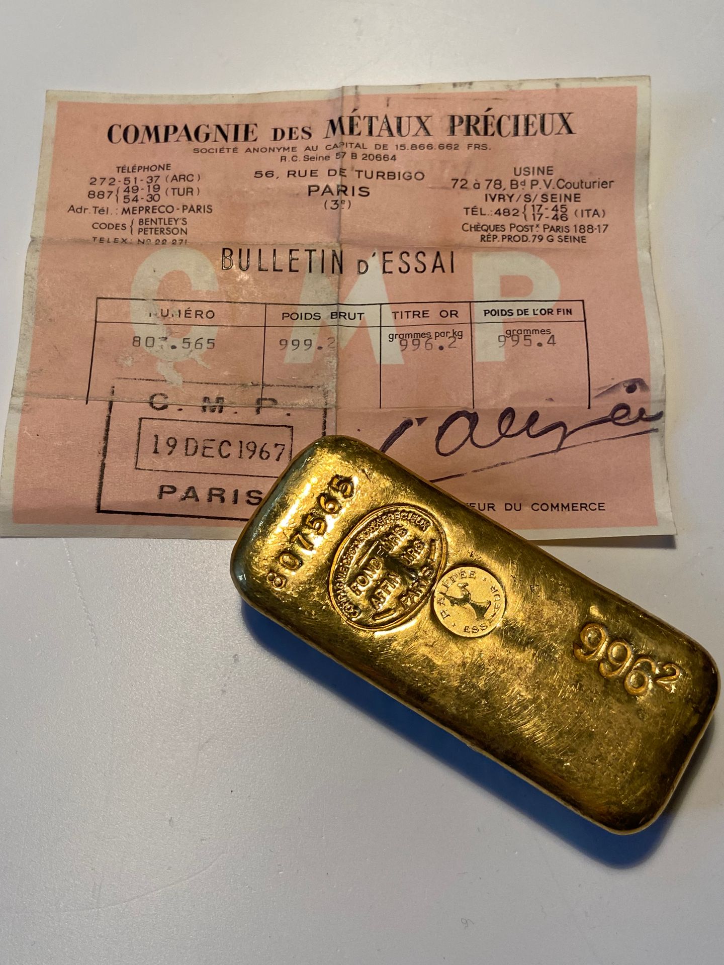 Null 
一根编号为807565，毛重999.2克的金条。
1967年12月19日的Compagnie des métaux précieux证书
