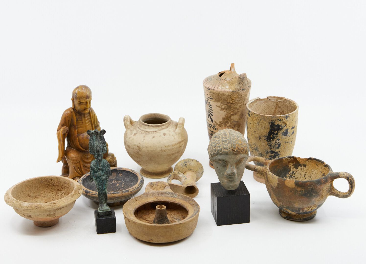 Null Conjunto de objetos arqueológicos y de excavación 

Grecia, Roma, Egipto

(&hellip;