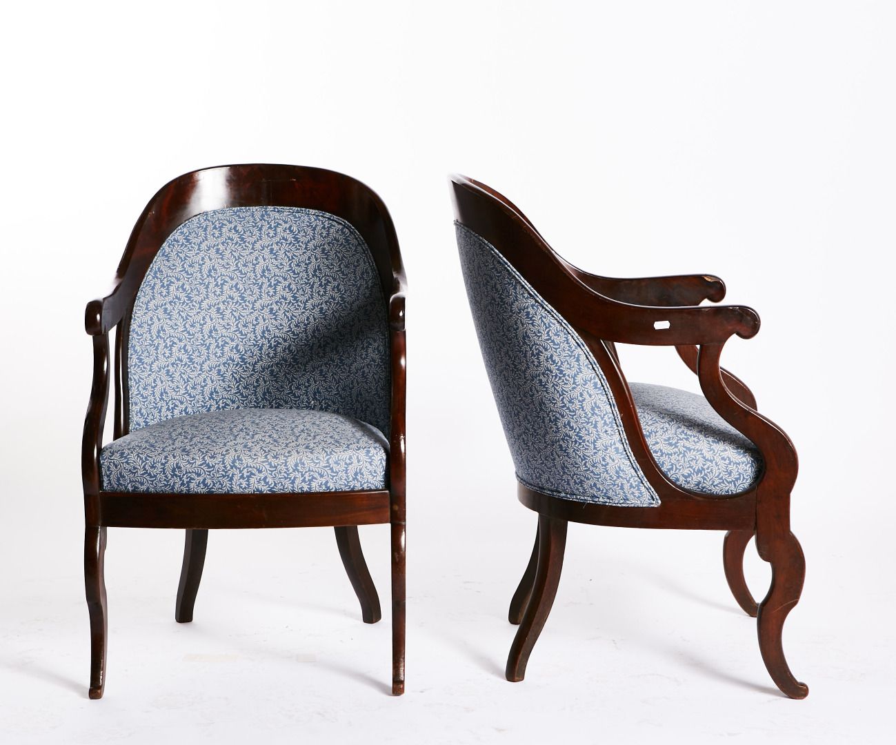 Null Ein Paar Sessel mit gondelförmiger Rückenlehne aus Mahagoni und Mahagonifur&hellip;