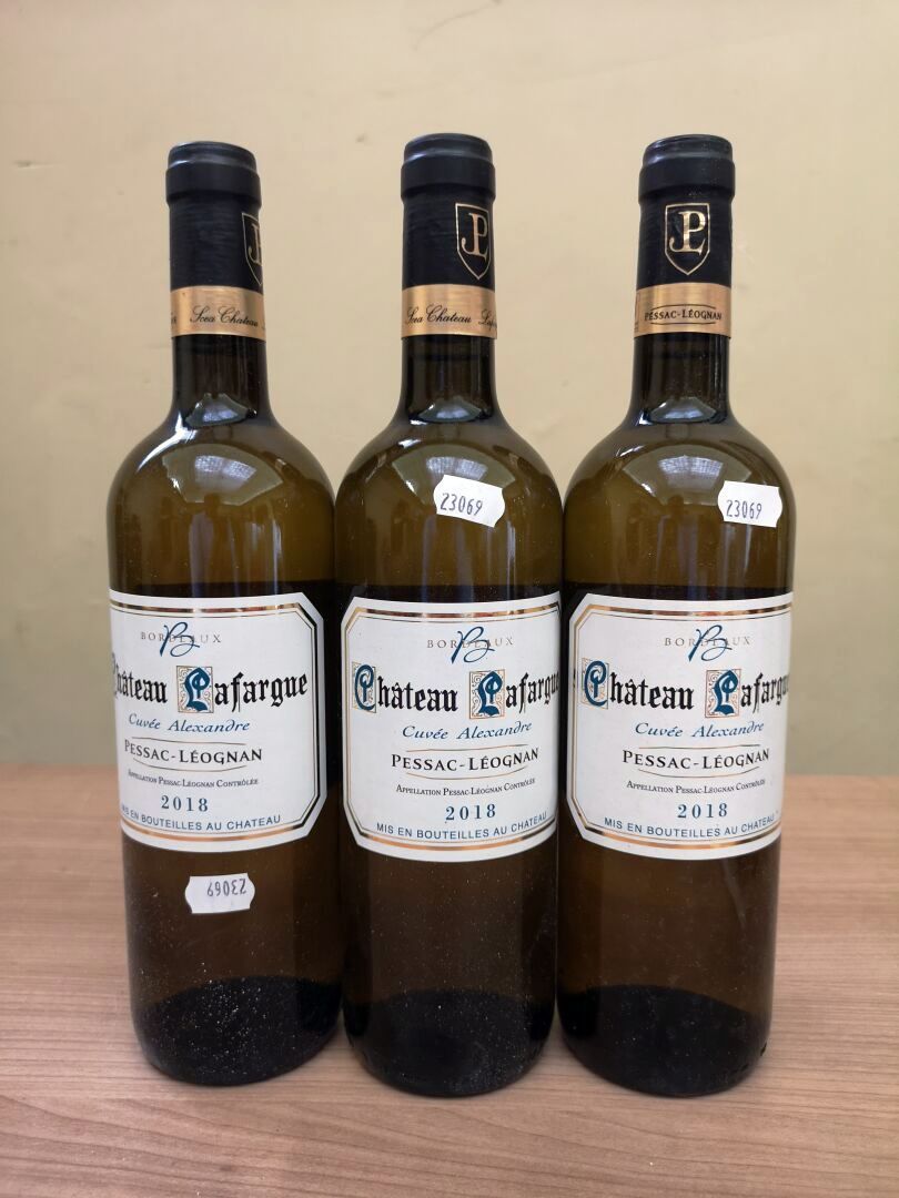 Null 3 bouteilles Château LAFARGUE - Pessac Léognan Blanc 2018