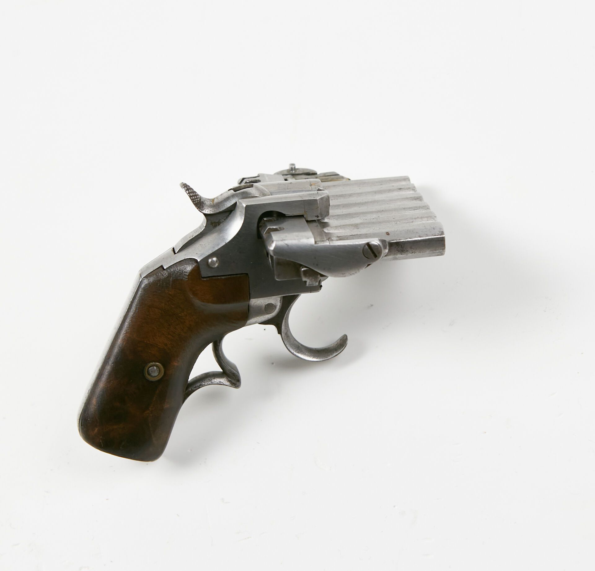 Null Harmonica Jarre six-shot 7 mm pinfire pistol. 
Walnut stock plates. 
A.B.E &hellip;
