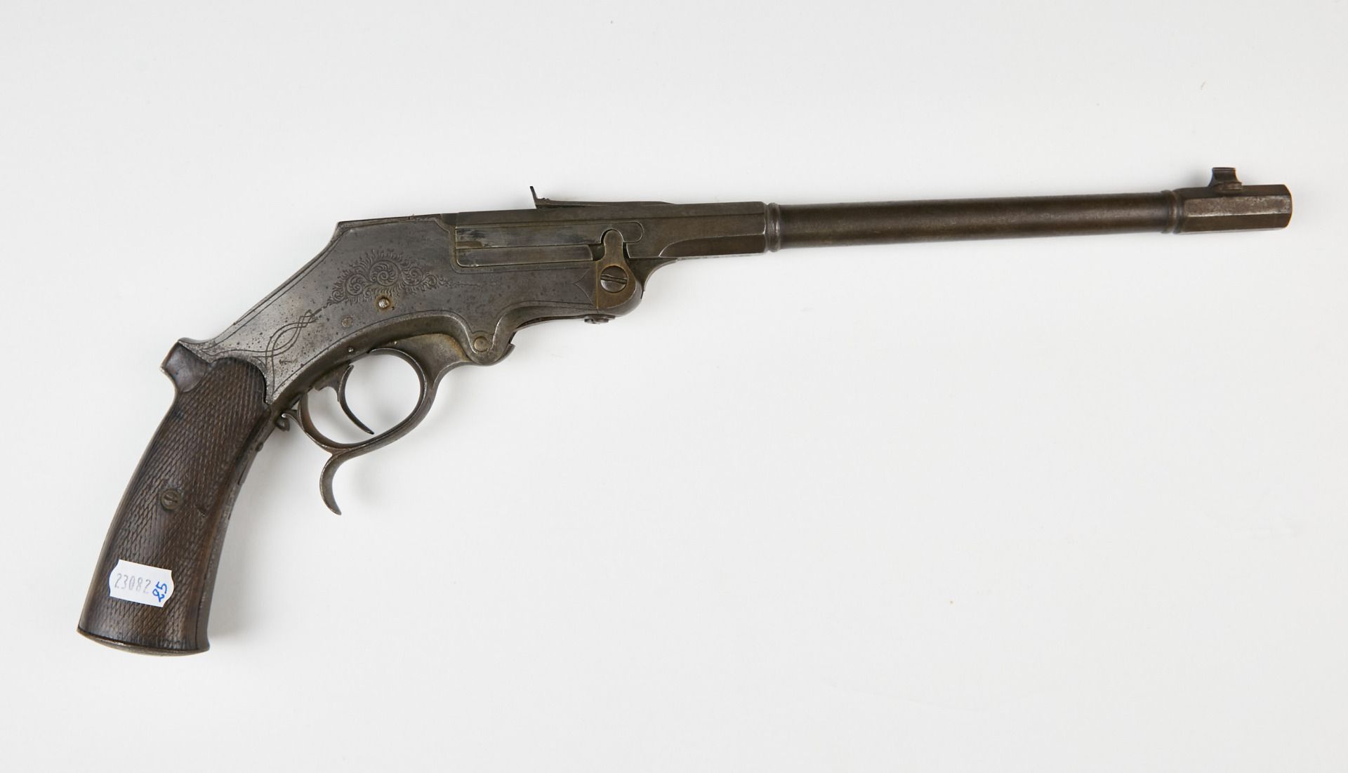 Null German single-shot rimfire pistol, 5.5 mm caliber. 
Round, thunder-headed b&hellip;