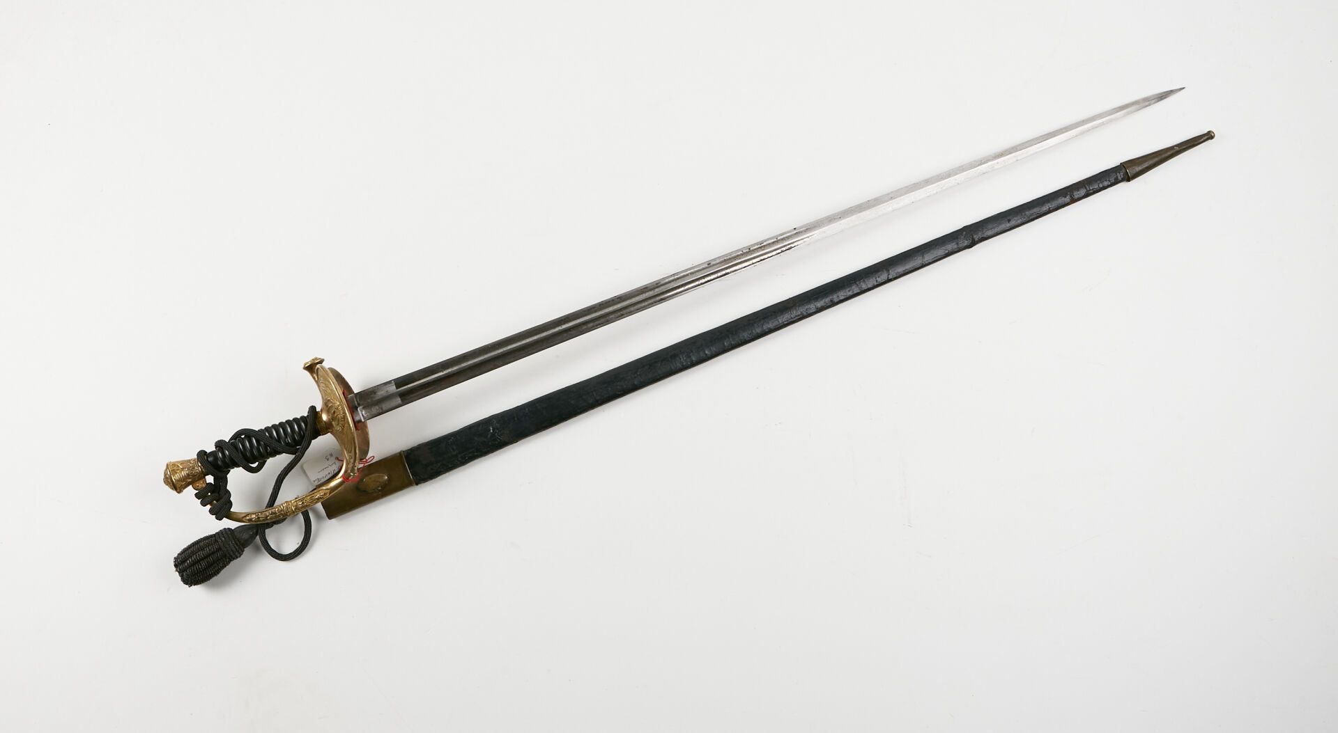 Null Officer's sword model 1831. 
Horn butt. Chased and gilded brass mounting. S&hellip;