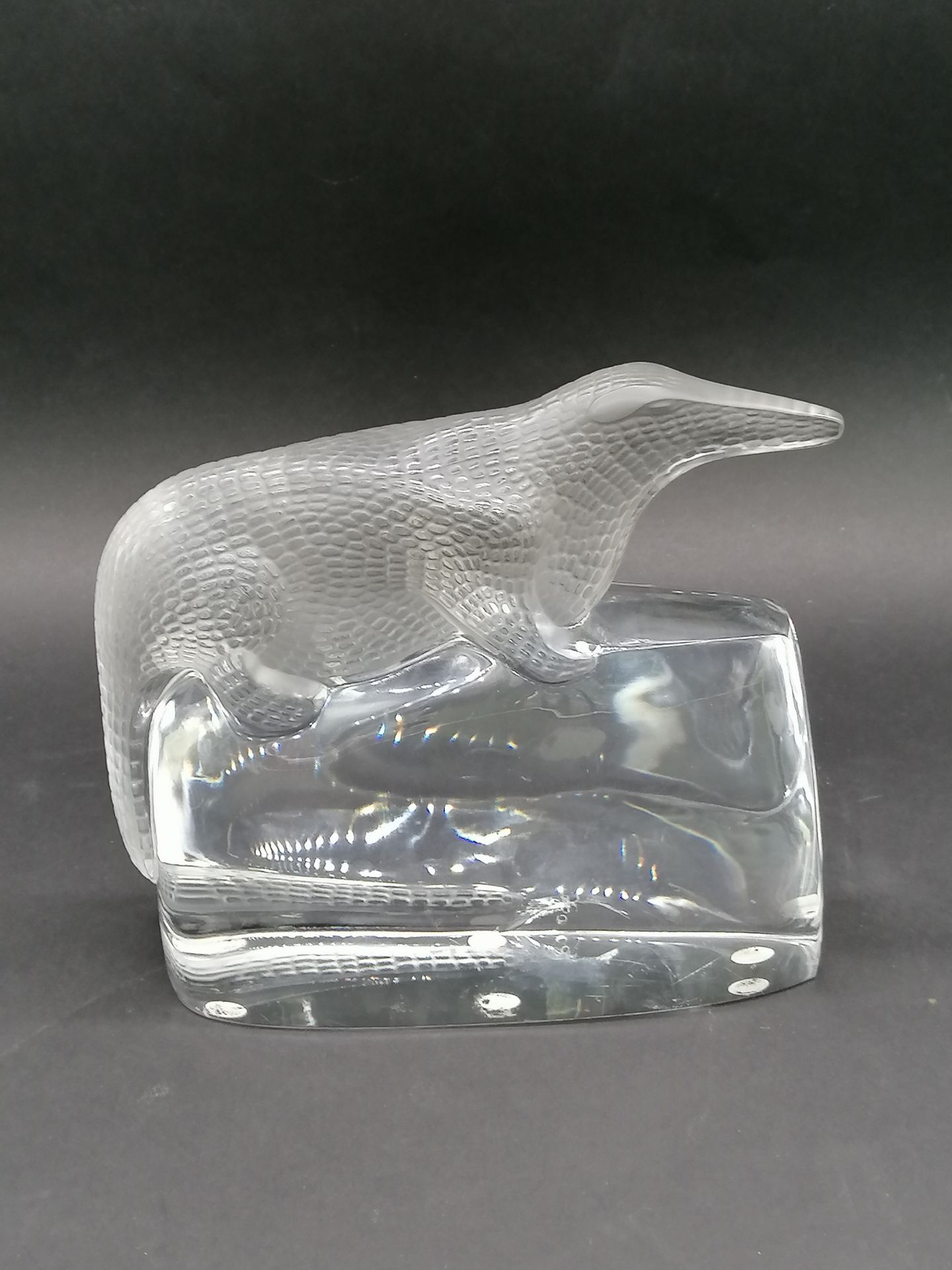 Null LALIQUE FRANCE

Pangolin

Crystal subject 

Signed at the tip

A chip insid&hellip;