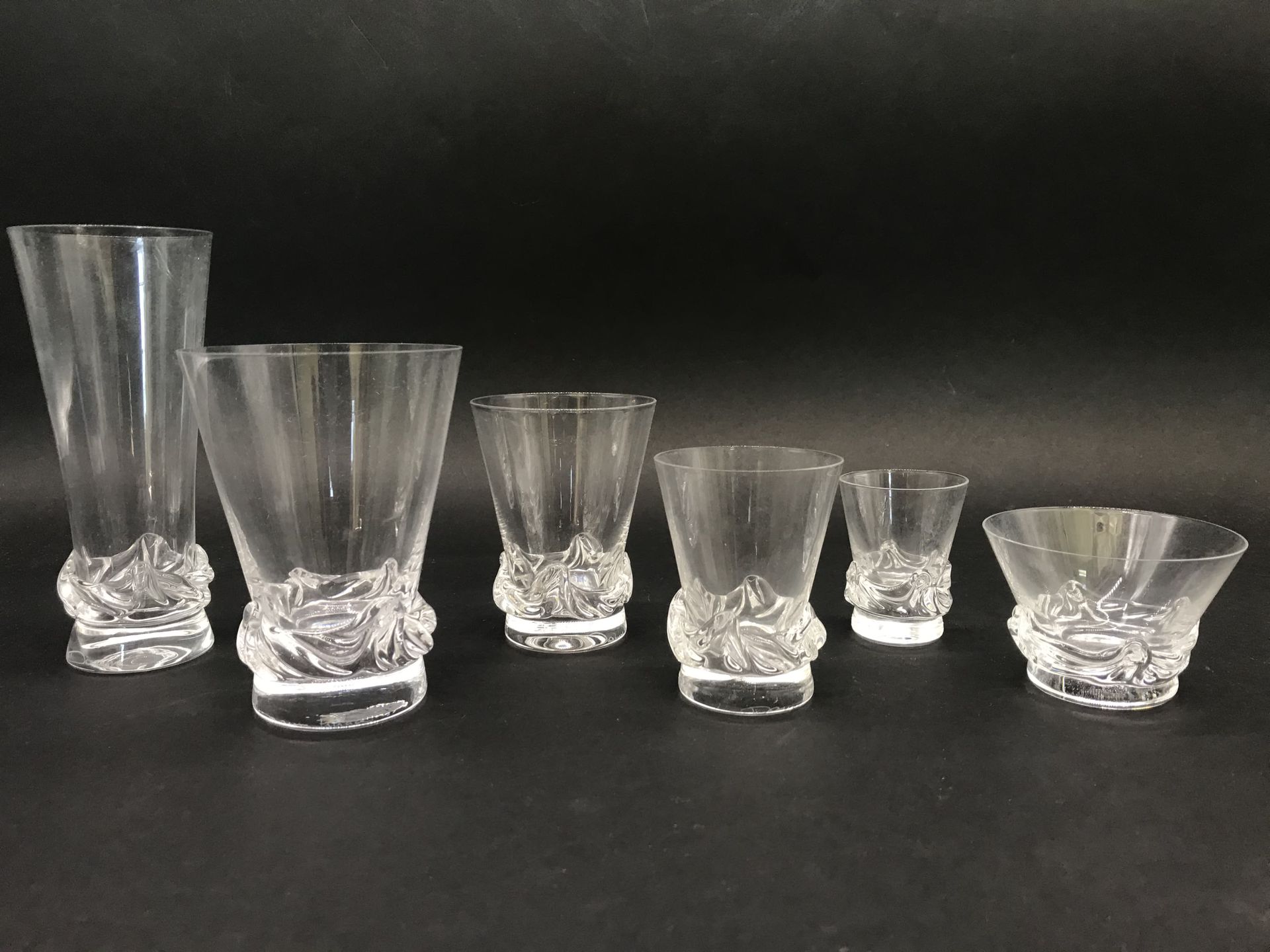 Null DAUM 

Large set of crystal glasses, Sorcy model

10 water glasses H. 11 cm&hellip;