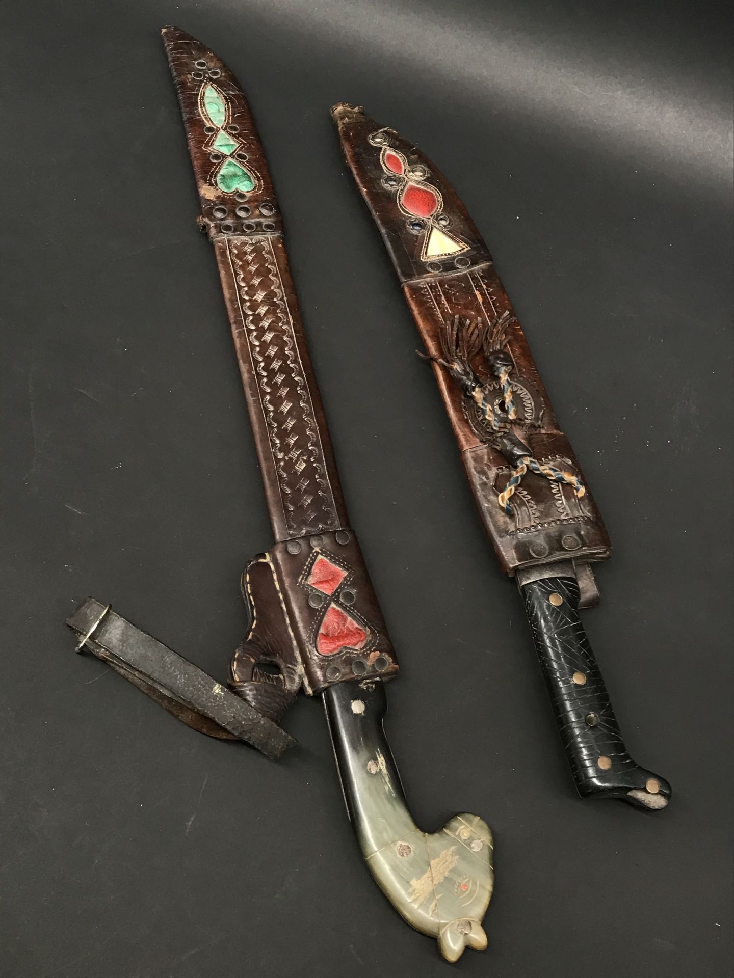 Null Two Mexican MACHINES

In their worked leather scabbard, a horn handle carve&hellip;