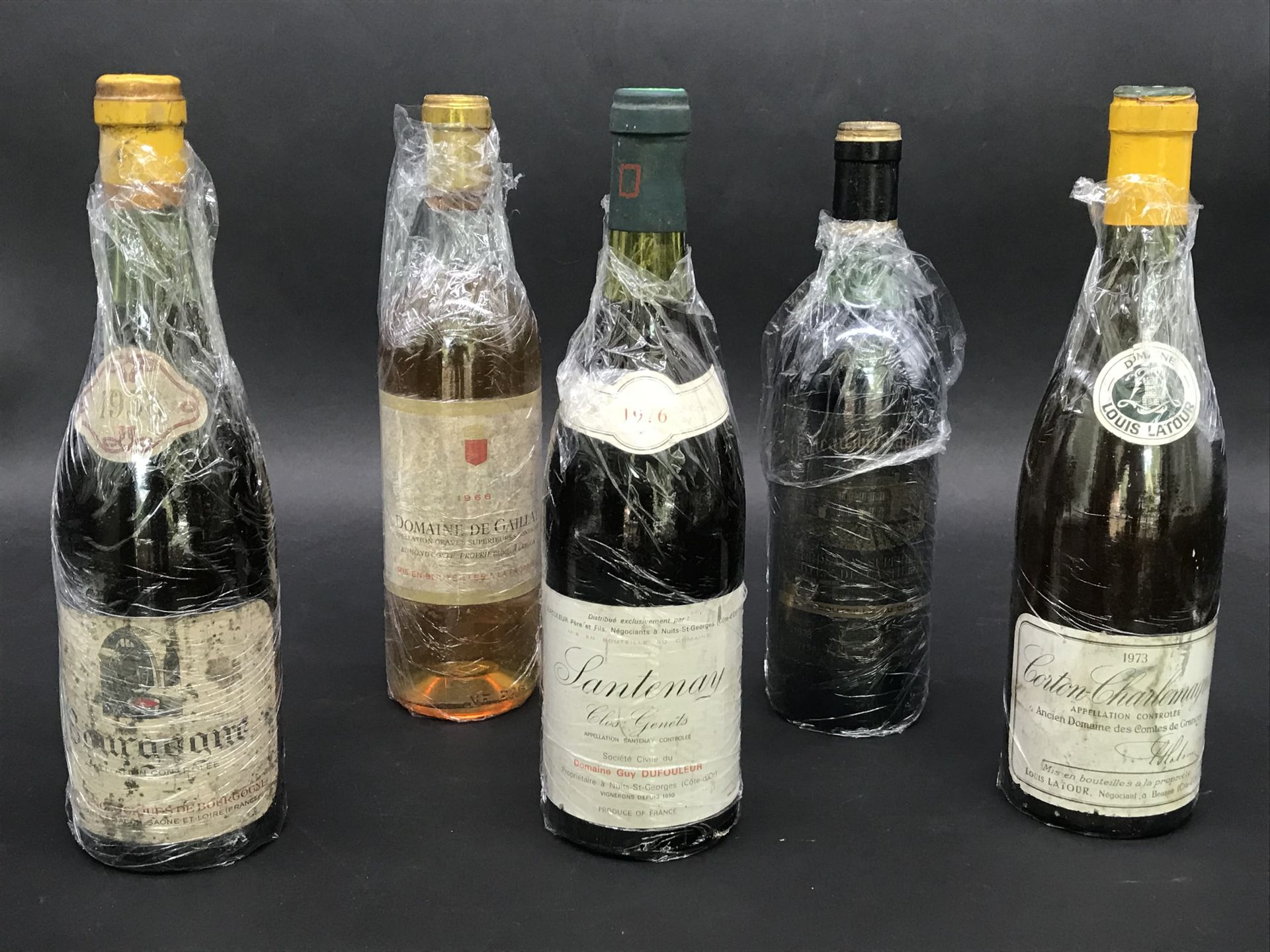Null 一套五瓶装葡萄酒

包括:

盖拉酒庄1966年高级砾石酒

桑特奈封闭式热内特1976

科顿-查理曼葡萄酒 1973

杜-帕兰基酒庄1978年卡&hellip;