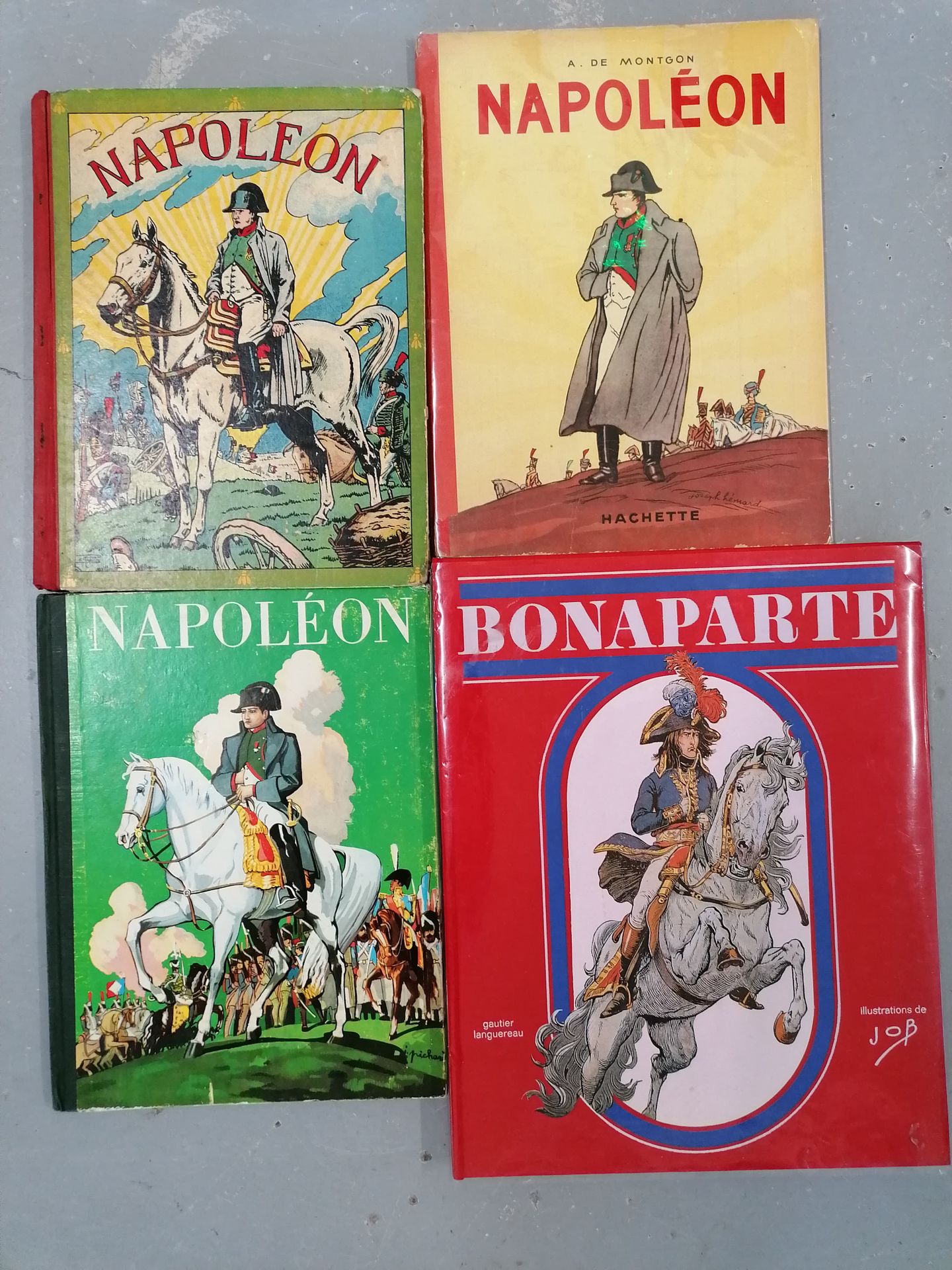 Null 一批以纳波利翁为主题的书籍，包括：《纳波利翁》。



帕奎因上尉的回忆1803-1814年

简介：Frédérique Masson



两卷《&hellip;