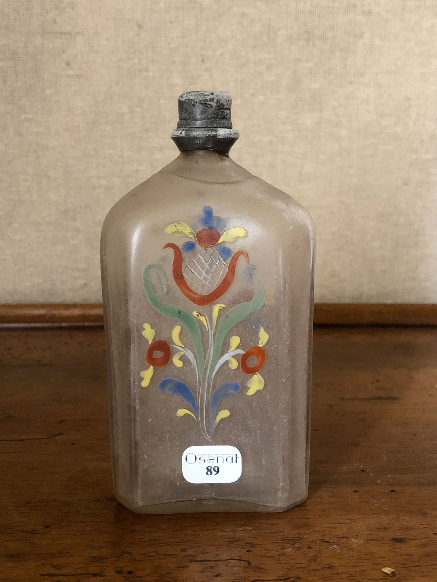 Null Pequeño frasco de vidrio con tapón de peltre. Italia Siglo XVIII H. 13 cm- &hellip;