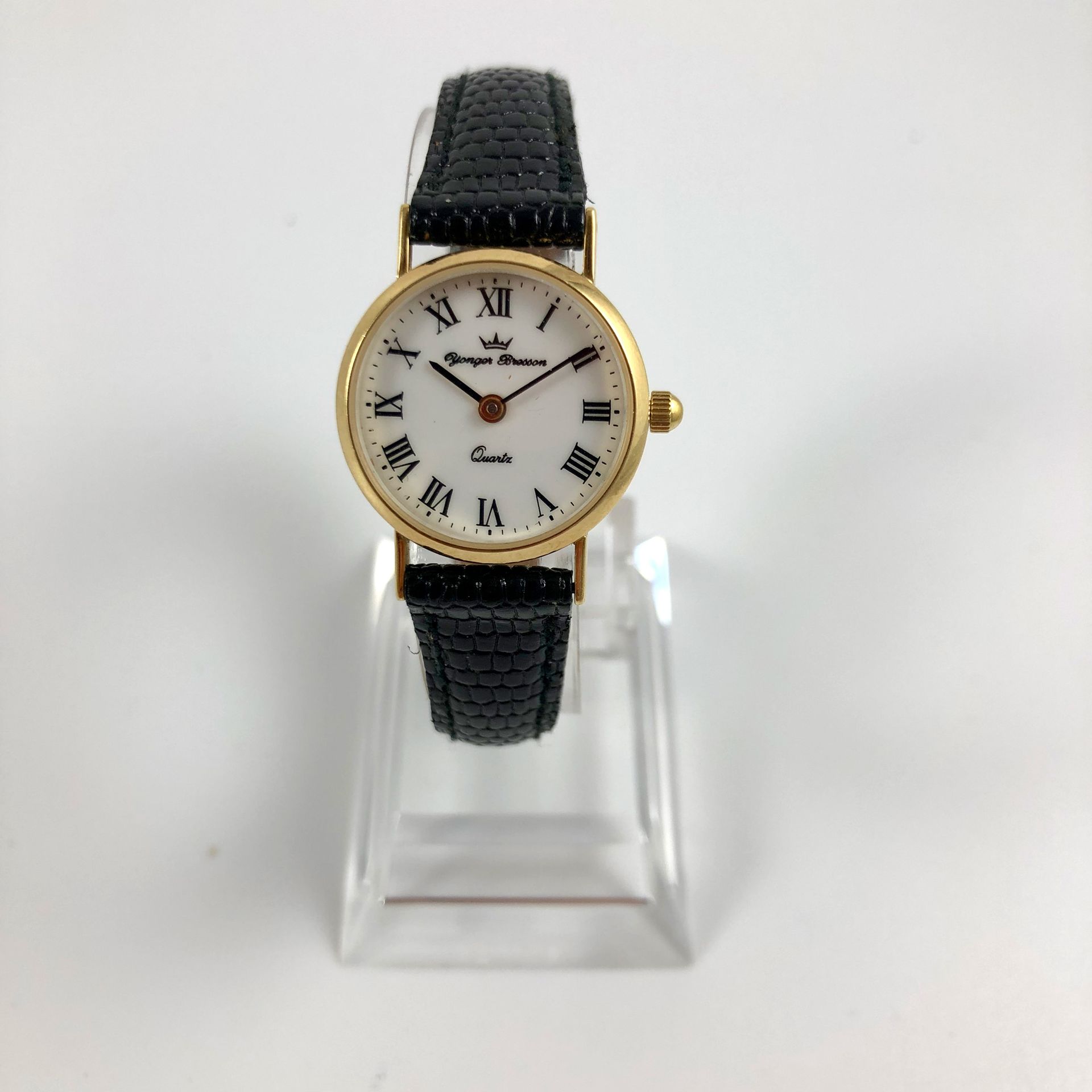 Null 
YOUNGER y BRESSON

Reloj de señora en oro 750/1000 esfera esmaltada blanca&hellip;