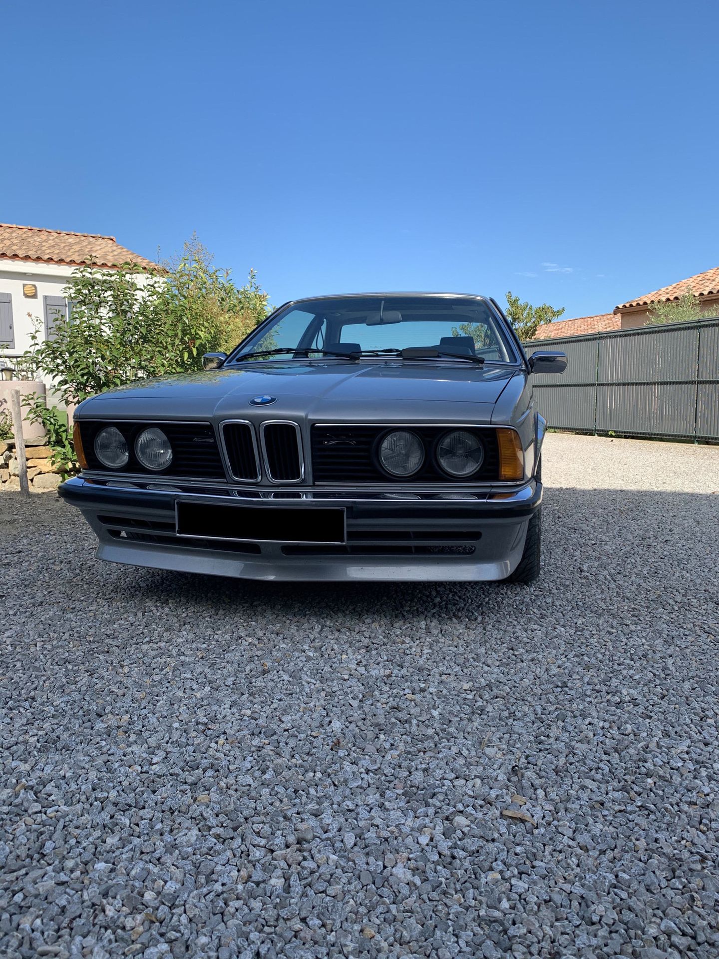 1981 BMW 635 CSI 
序列号WBAEC3104B5592129



未来的收藏家


CT 空白


143250公里



法国收藏家的执照 &hellip;